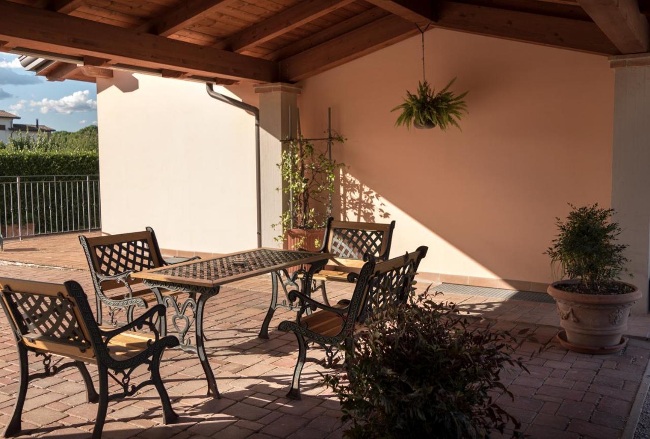 Rosa Di Assisi Acomodação com café da manhã Bastia Umbra Exterior foto
