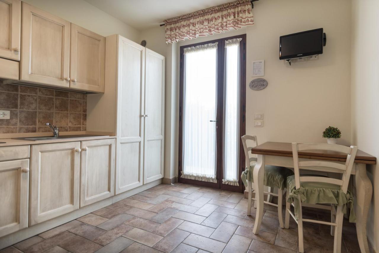 Rosa Di Assisi Acomodação com café da manhã Bastia Umbra Exterior foto