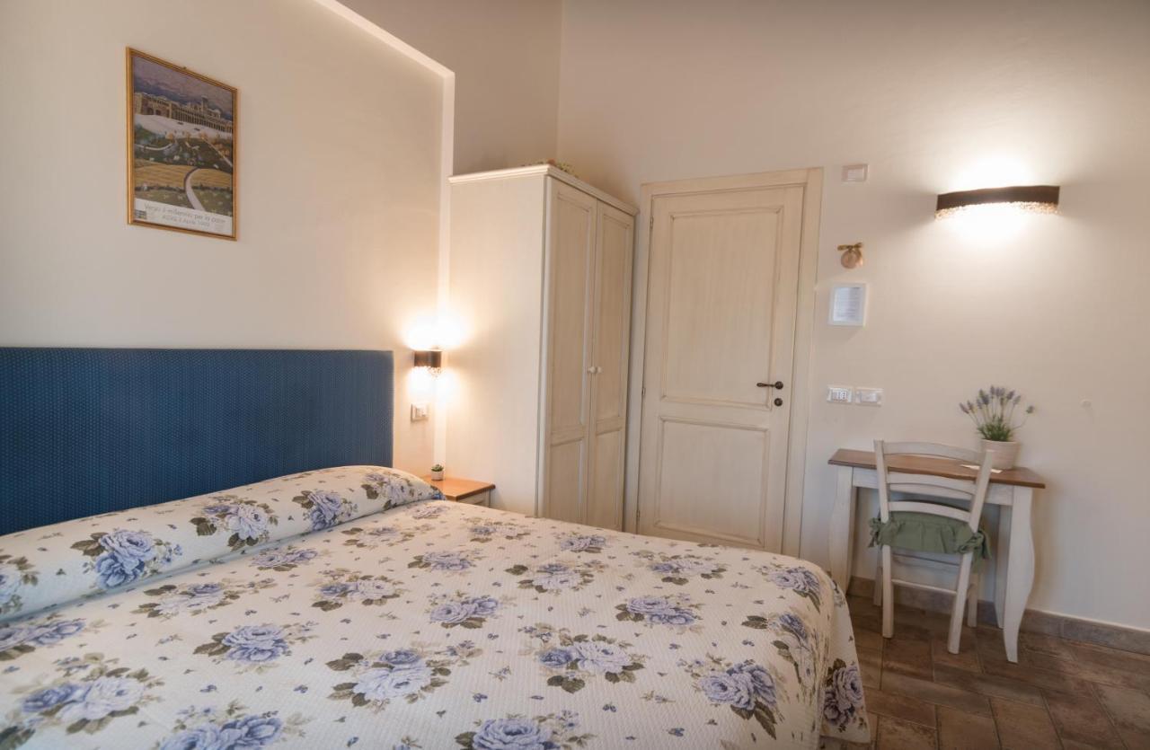 Rosa Di Assisi Acomodação com café da manhã Bastia Umbra Exterior foto