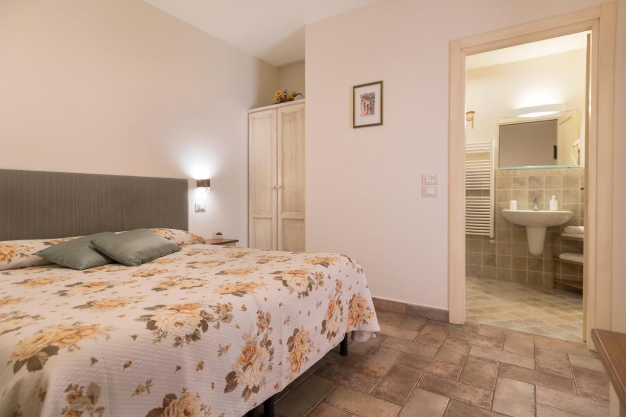 Rosa Di Assisi Acomodação com café da manhã Bastia Umbra Exterior foto
