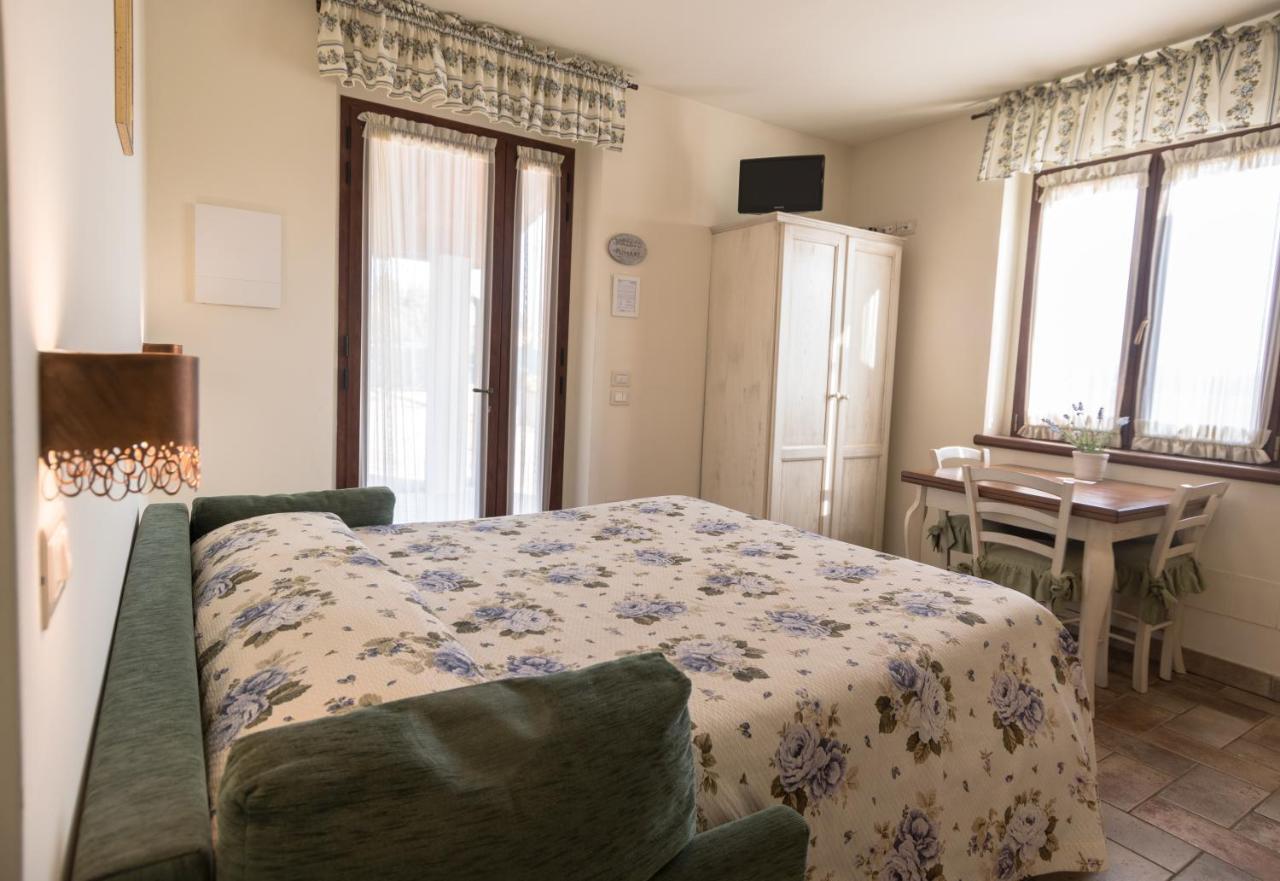 Rosa Di Assisi Acomodação com café da manhã Bastia Umbra Exterior foto