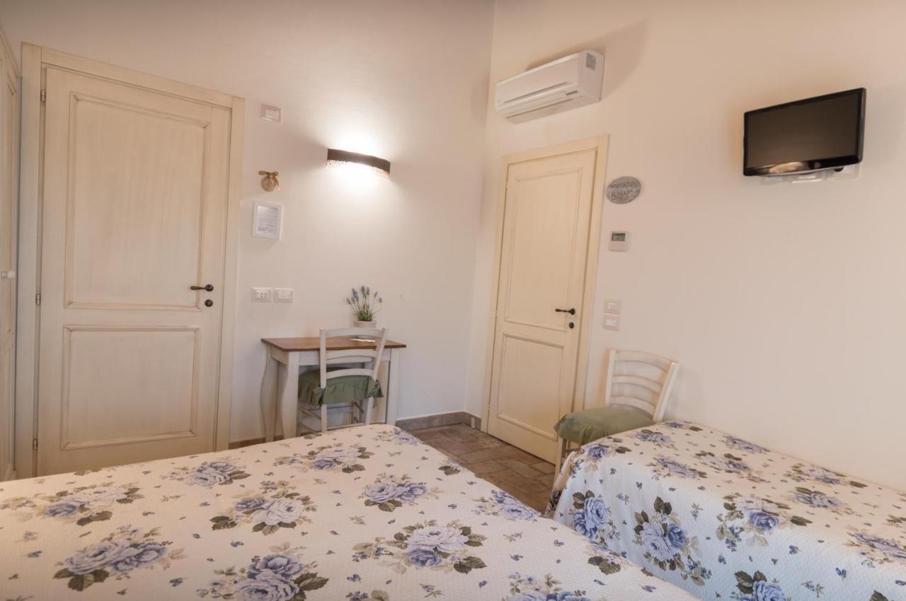 Rosa Di Assisi Acomodação com café da manhã Bastia Umbra Exterior foto
