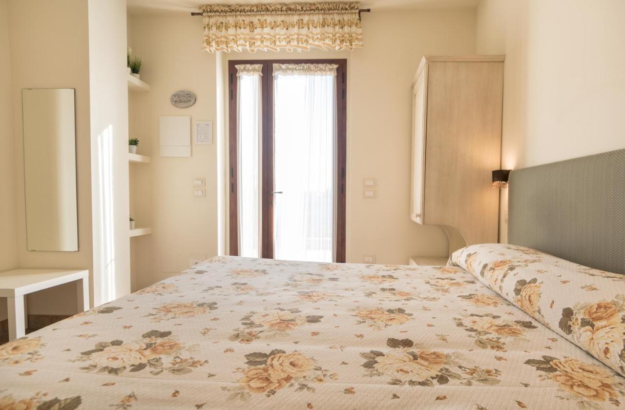 Rosa Di Assisi Acomodação com café da manhã Bastia Umbra Exterior foto